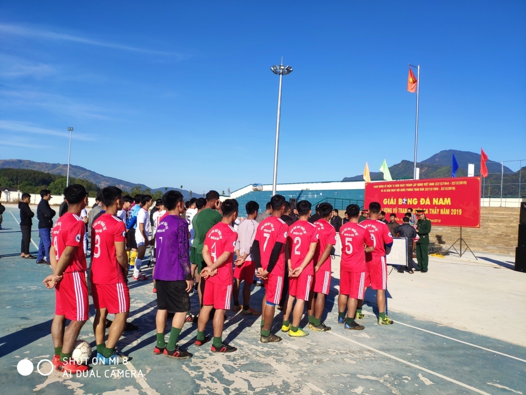 Tổ chức giải bóng đá nam lực lượng vũ trang huyện Sa Thầy năm 2019