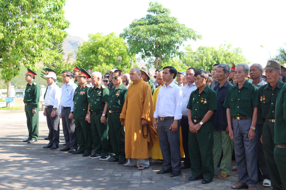 Sa Thầy tổ chức Lễ kỷ niệm 53 năm ngày hy sinh của các chiến sỹ Trung đoàn 209 tại Chư Tan Kra (26/3/1968 - 26/3/2021)