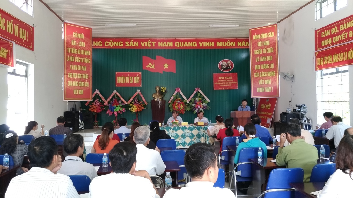 Huyện Sa Thầy tổ chức tiếp xúc, đối thoại với nhân dân xã Sa Nghĩa