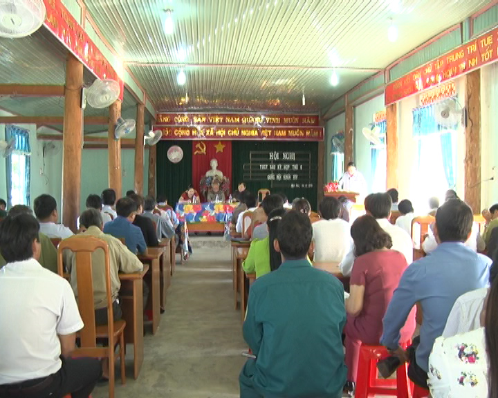 Đoàn đại biểu Quốc hội tỉnh tiếp xúc cử tri xã Mô Rai, huyện Sa Thầy