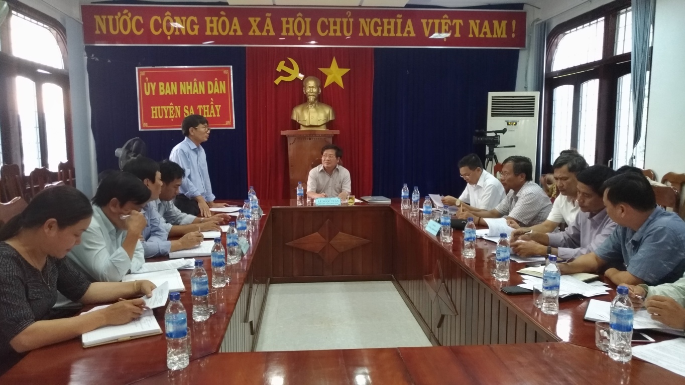 Đồng chí Lê Ngọc Tuấn, Phó Chủ tịch UBND tỉnh làm việc tại huyện Sa Thầy