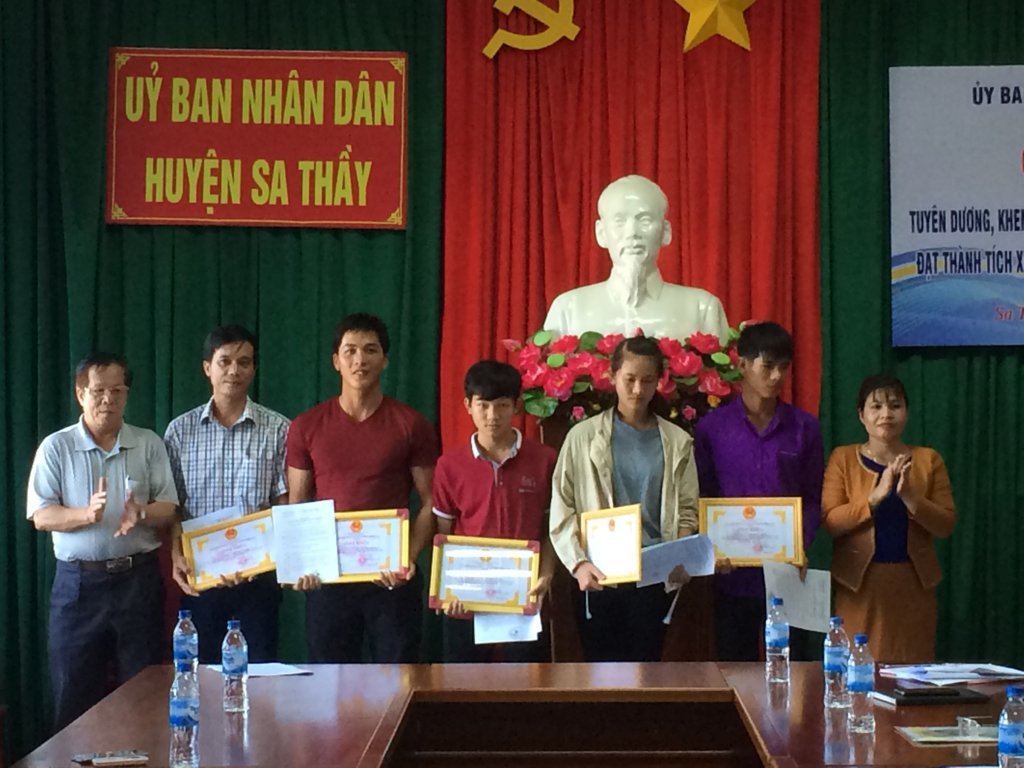 Gặp mặt, khen thưởng các huấn luyện viên, vận động viên đạt thành tích xuất sắc tại Đại hội TDTT tỉnh Kon Tum lần thứ VI