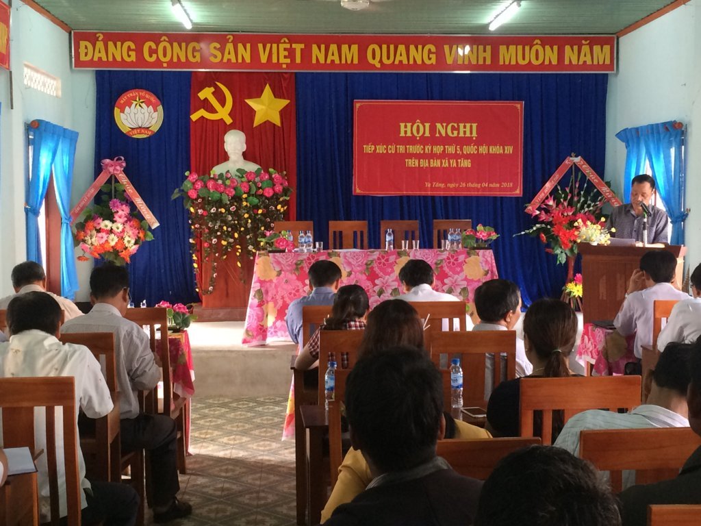 Tổ đại biểu Quốc hội tỉnh Kon Tum tiếp xúc cử tri huyện Sa Thầy